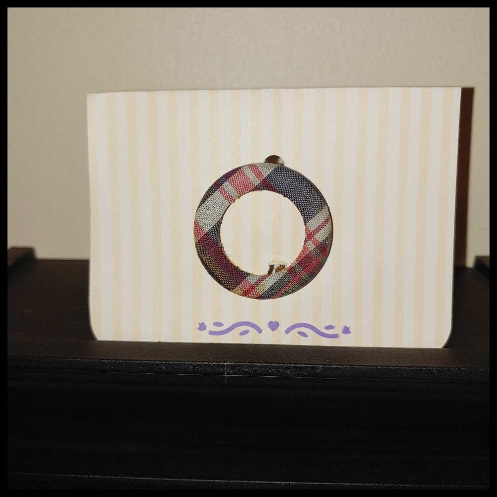 Vintage Plaid Circle Pin